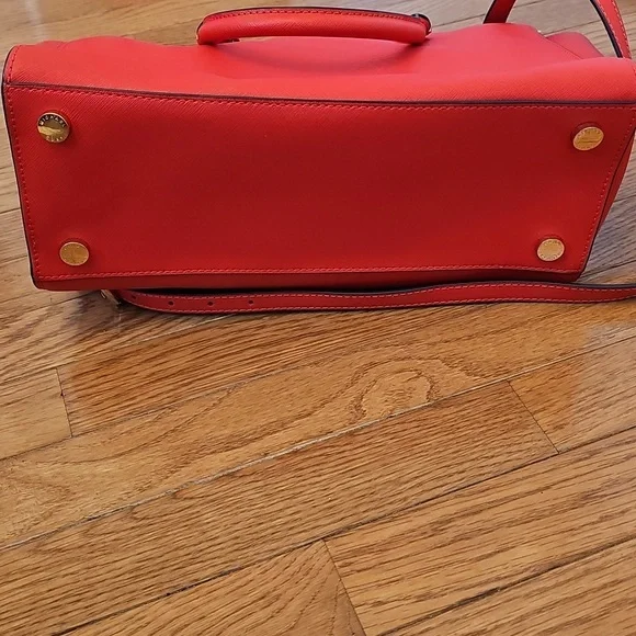 Michael Kors Medium Selma Bag - Picture 4 of 16